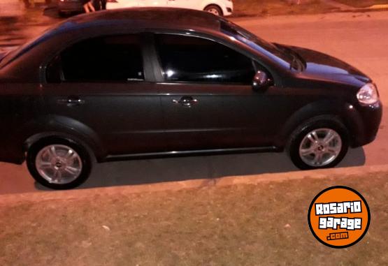 Autos - Chevrolet Aveo 2011 GNC 200000Km - En Venta