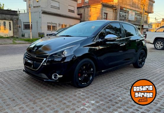 Autos - Peugeot 208 Feline 2013 Nafta 130000Km - En Venta
