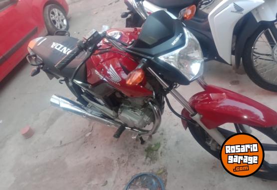 Motos - Honda New titan 150cc 2018 Nafta 60000Km - En Venta
