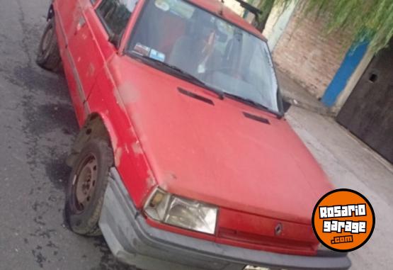 Autos - Renault 9 1993 1993 GNC 300000Km - En Venta