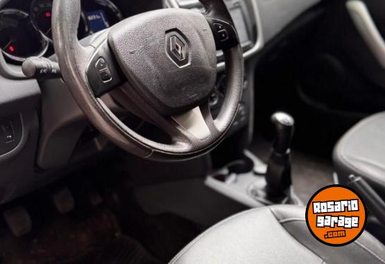 Autos - Renault Renault Sandero Privelege 2016 Nafta 96500Km - En Venta