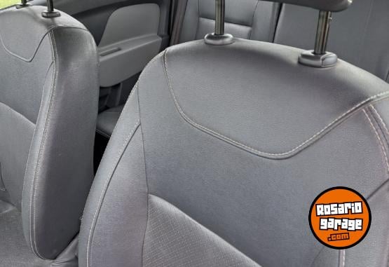 Autos - Renault Logan Privilege Plus 2018 GNC 107409Km - En Venta