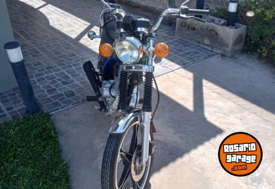 Motos - Suzuki Gn125 2011 Nafta 9700Km - En Venta