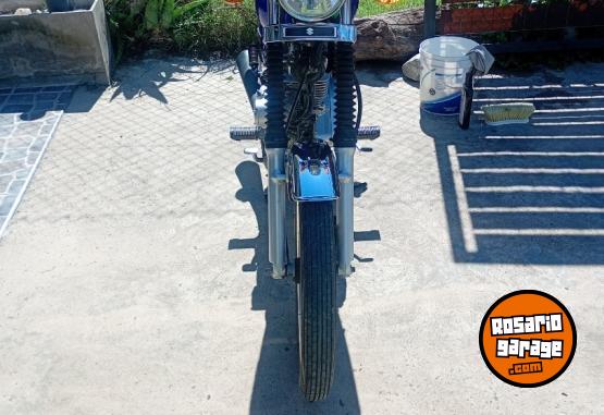Motos - Suzuki Gn125 2011 Nafta 9700Km - En Venta