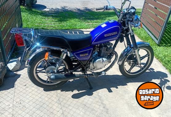 Motos - Suzuki Gn125 2011 Nafta 9700Km - En Venta