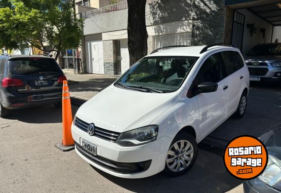 Autos - Volkswagen SURAN CONFORTLINE 2013 Nafta 163000Km - En Venta