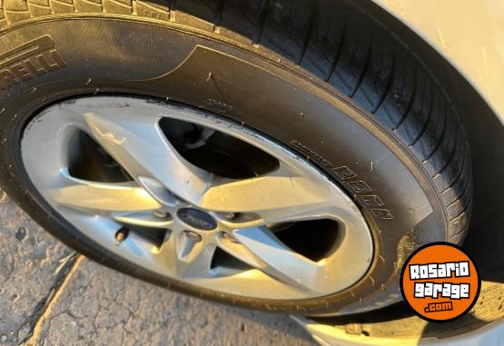 Autos - Ford Focus 2012 Nafta 181000Km - En Venta