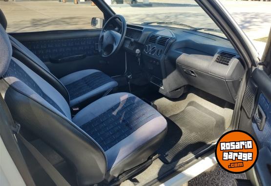 Autos - Peugeot 205 1998 Nafta 228000Km - En Venta