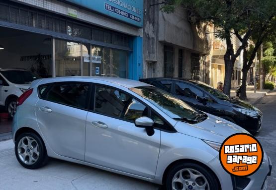 Autos - Ford Fiesta Titanium 1.6 2013 Nafta 130000Km - En Venta