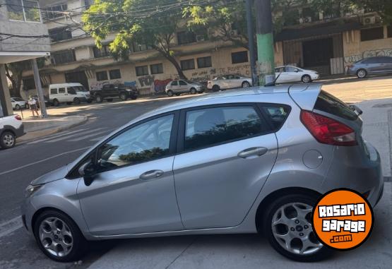 Autos - Ford Fiesta Titanium 1.6 2013 Nafta 130000Km - En Venta