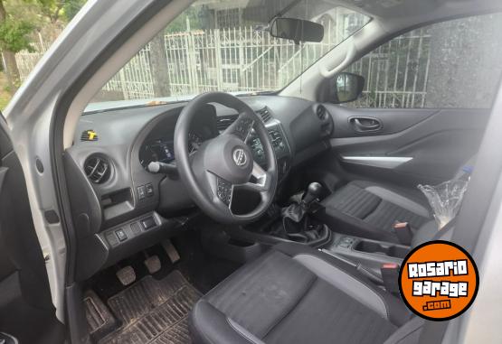 Camionetas - Nissan Frontier 2024 Diesel 53000Km - En Venta