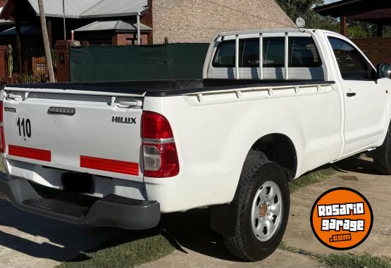 Camionetas - Toyota Hilux DX 2014 Diesel 257000Km - En Venta