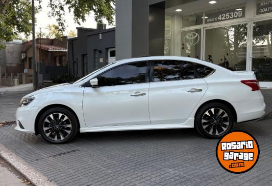 Autos - Nissan Sentra sr 2020 Nafta 70000Km - En Venta