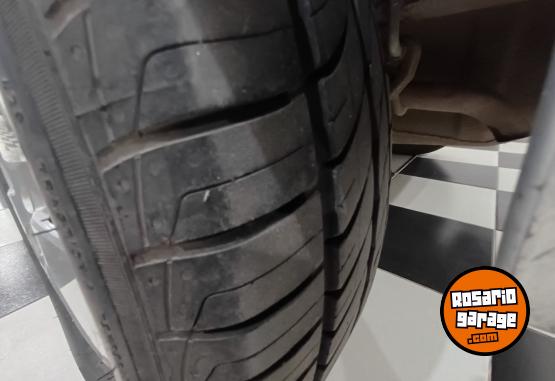 Autos - Volkswagen Up gol mobi 2015 Nafta 119000Km - En Venta