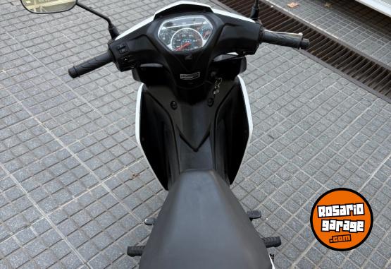 Motos - Honda Wave 2023 Nafta 4900Km - En Venta
