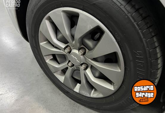 Autos - Chevrolet Onix Joy Black 1.4 2020 Nafta 39500Km - En Venta