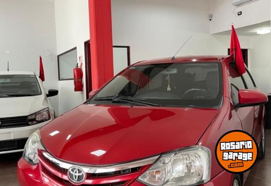 Autos - Toyota TOYOTA ETIOS XLS 2014 Nafta 120000Km - En Venta