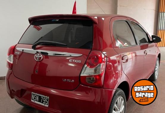 Autos - Toyota TOYOTA ETIOS XLS 2014 Nafta 120000Km - En Venta