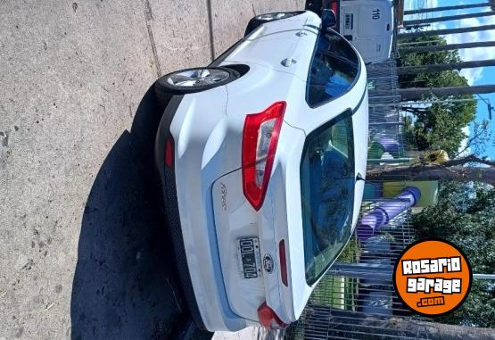 Autos - Ford Focus 2015 Nafta 121700Km - En Venta
