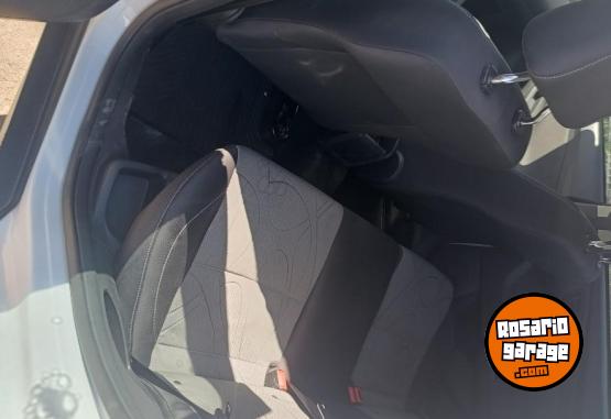 Autos - Ford Focus 2015 Nafta 121700Km - En Venta