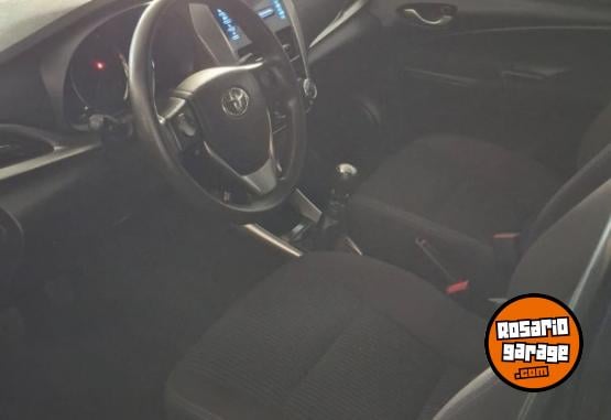 Autos - Toyota Yaris XS 2018 Nafta 70000Km - En Venta