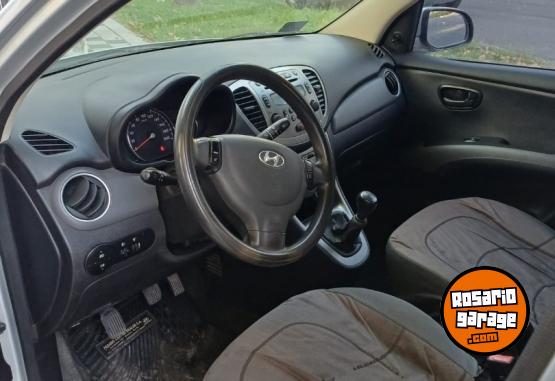 Autos - Hyundai i10 2011 Nafta 201500Km - En Venta