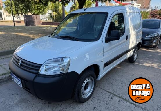 Utilitarios - Citroen BERLINGO FURGON HDI 2025 Diesel 0Km - En Venta