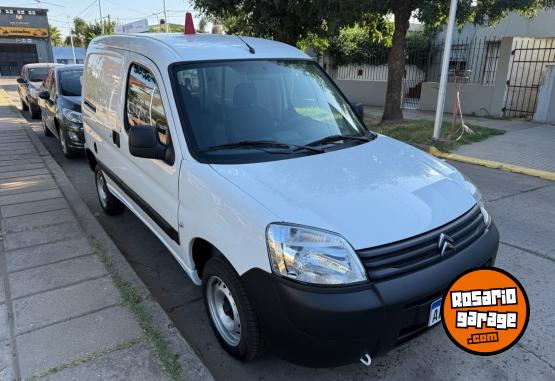 Utilitarios - Citroen BERLINGO FURGON HDI 2025 Diesel 0Km - En Venta