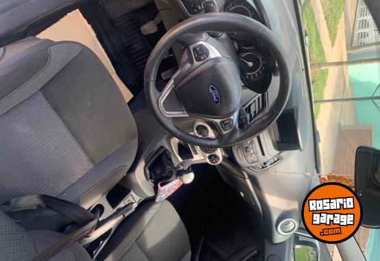 Autos - Ford Fiesta 2018 Nafta 100000Km - En Venta