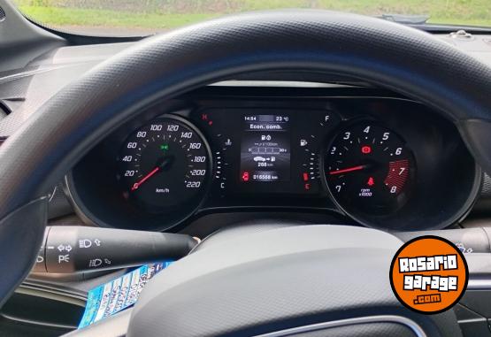 Autos - Fiat Cronos pack plus 2025 Nafta 17000Km - En Venta