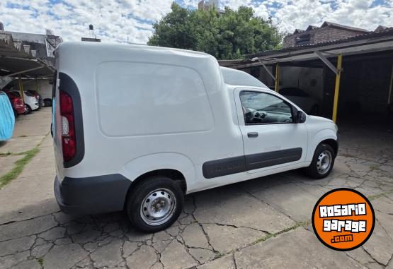Utilitarios - Fiat Fiorino 2015 GNC 99300Km - En Venta