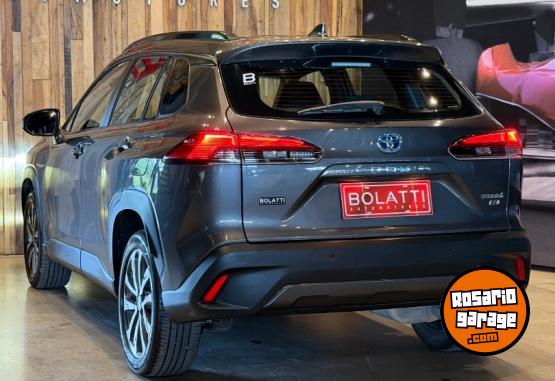 Autos - Toyota Corolla cross 2022 Electrico / Hibrido 93000Km - En Venta