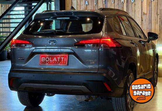 Autos - Toyota Corolla cross 2022 Electrico / Hibrido 93000Km - En Venta