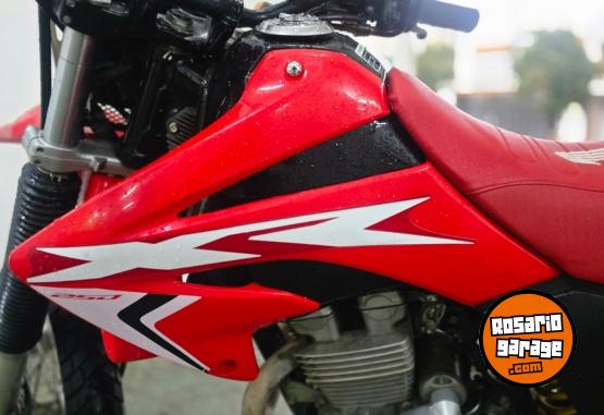 Motos - Honda Tornado XR 250 2017 Nafta - En Venta