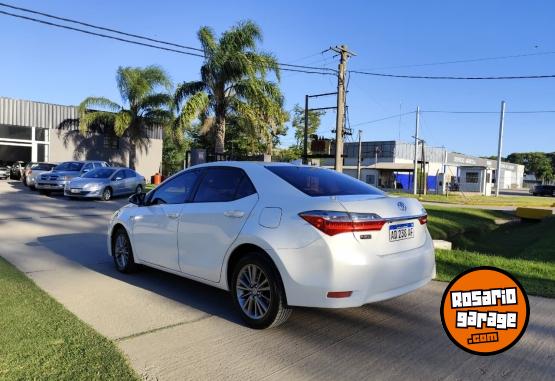 Autos - Toyota Corolla XEI Pack 1.8 CVT 2018 Nafta 75400Km - En Venta