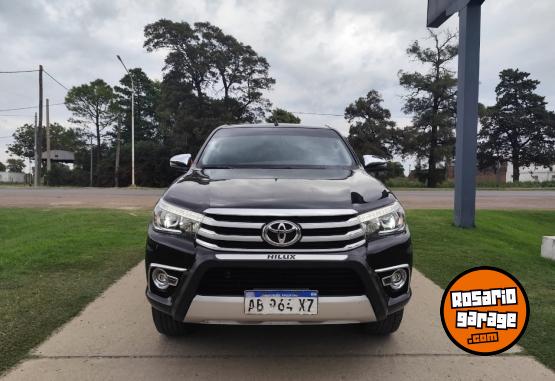 Camionetas - Toyota Hilux DC SRX 2.8 TDI AT 2018 Diesel 225200Km - En Venta