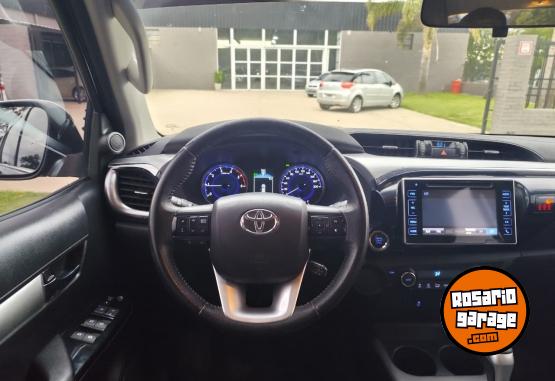 Camionetas - Toyota Hilux DC SRX 2.8 TDI AT 2018 Diesel 225200Km - En Venta