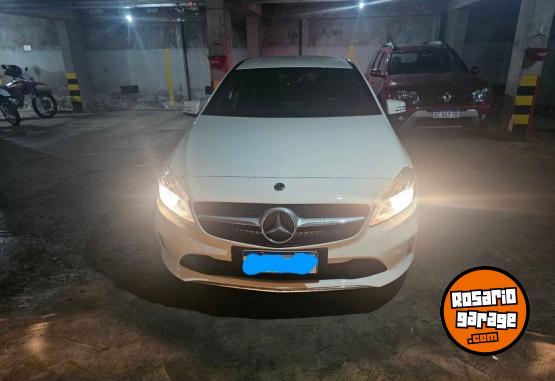 Autos - Mercedes Benz a200 urban 2018 Nafta 36831Km - En Venta