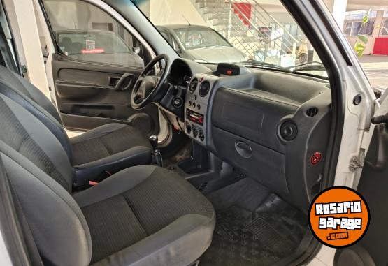 Utilitarios - Peugeot PARTNER 2019 Diesel 136200Km - En Venta