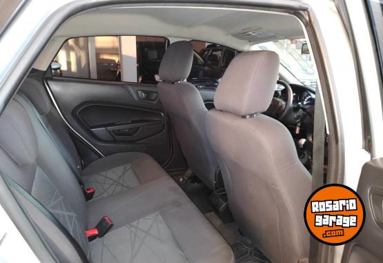 Autos - Ford FIESTA 2014 GNC 132400Km - En Venta