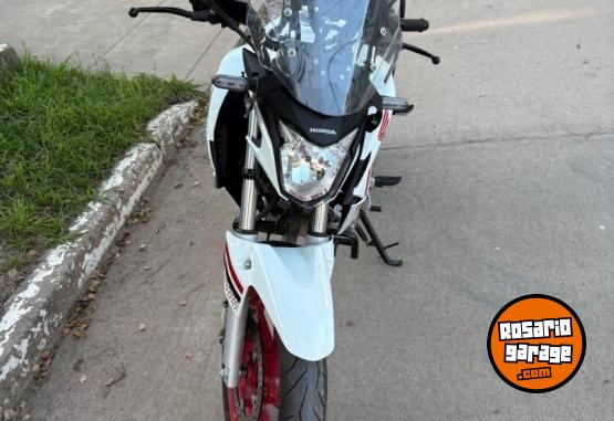 Motos - Honda Cb 250 2023 Nafta 3000Km - En Venta