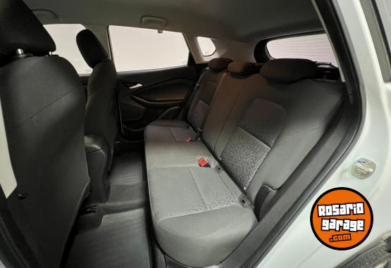 Autos - Chevrolet TRACKER 1,2T 5P MT 2021 Nafta 68466Km - En Venta