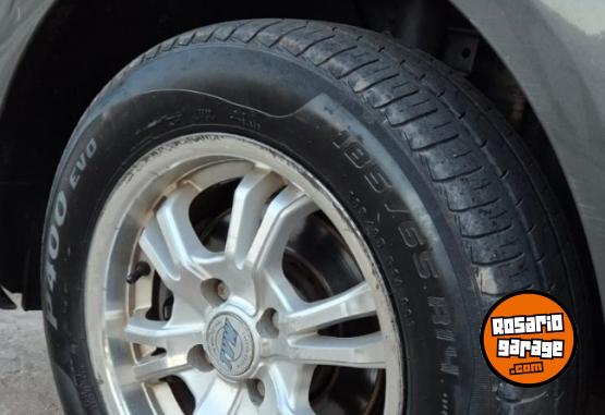 Autos - Volkswagen Gol Trend 2014 GNC 152000Km - En Venta