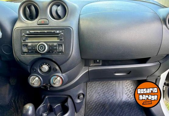 Autos - Nissan March 2013 Nafta 61000Km - En Venta
