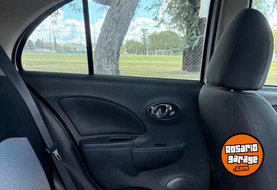 Autos - Nissan March 2013 Nafta 61000Km - En Venta