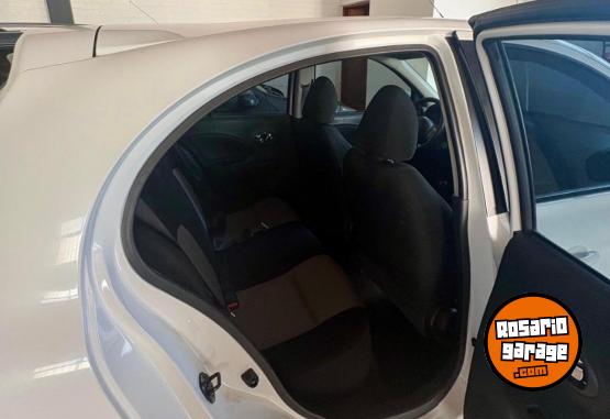 Autos - Nissan March 2013 Nafta 61000Km - En Venta