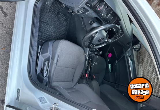 Autos - Volkswagen Golf 2018 Nafta 106000Km - En Venta