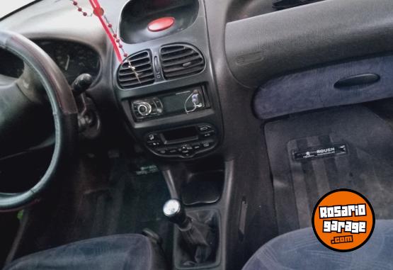 Autos - Peugeot 206 2004 Nafta 213000Km - En Venta