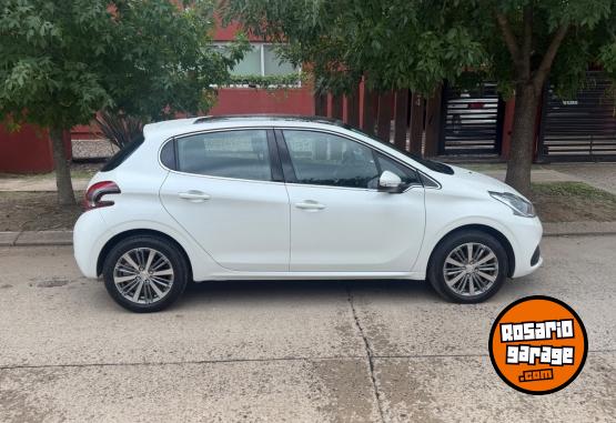 Autos - Peugeot 208 Feline Tiptronic 2018 Nafta 6900Km - En Venta