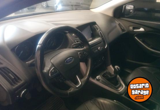 Autos - Ford Focus 2016 Nafta 121000Km - En Venta
